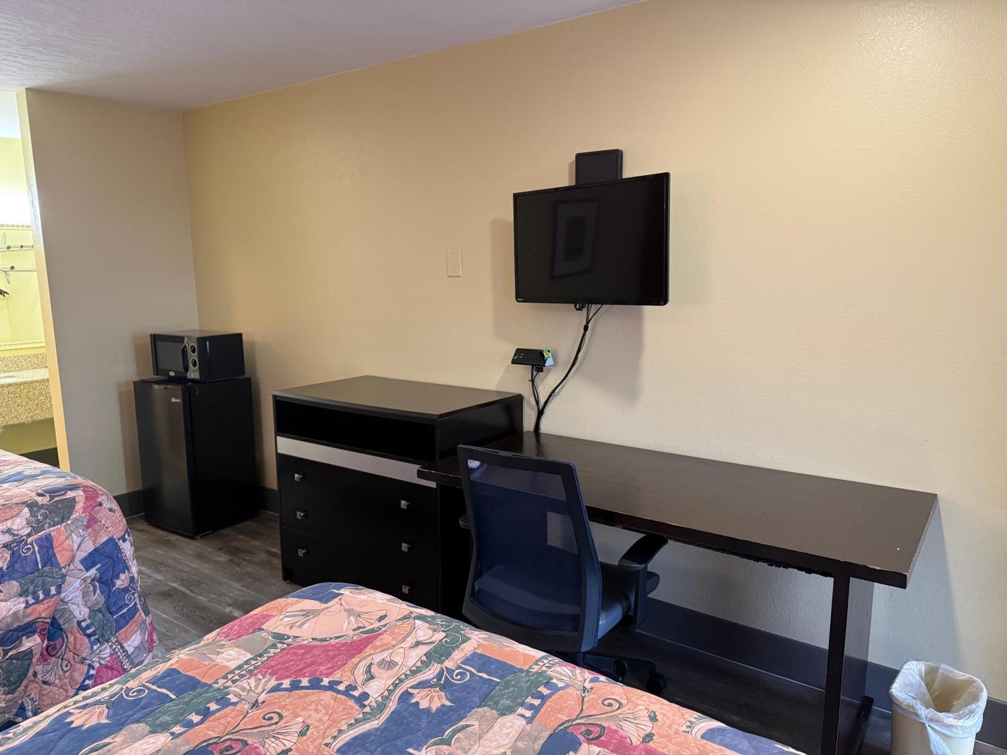 Liberty Inn - Collins Bagian luar foto